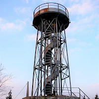 Vyhlídková věž (© Aagnverglaser; CC BY-SA 4.0)