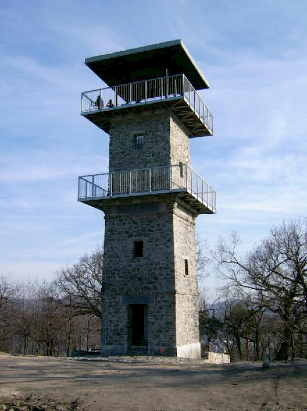 Turm Erbenová vyhlidka (Foto: Miloš Miličevič; Wikipedia)