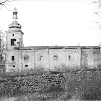 Die Kirche im Jahr 1999 (© farnost-srbska-kamenice.cz)