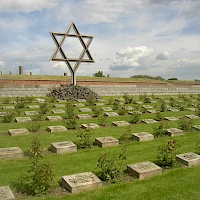 Theresienstadt, Nationalfriedhof (© Miaow Miaow; Wikipedia; CC BY-SA 3.0)