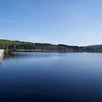 Fláje reservoir (© Bananenfalter; Wikipedia; CC BY-SA 3.0)