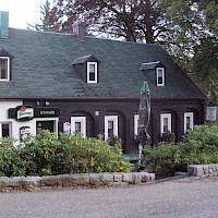 Restaurace u paty kopce (© Zákupák; Wikipedia;  CC BY-SA 3.0 )