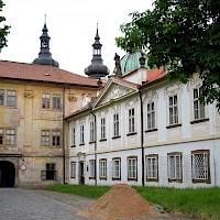 Kloster Doksany (© Horakvlado; Wikipedia; CC BY-SA 4.0)