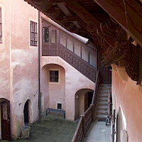 Innenhof (© Diether; Wikipedia; CC BY-SA 3.0)