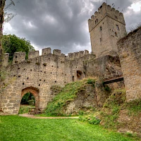 Helfenburk castle near Úštěk (© Lukáš Kalista; Wikipedia; CC BY-SA 4.0)