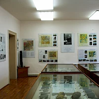 Mineralogical museum J.E. Hibsch (© Marie Čcheidzeová; Wikipedia;  CC BY-SA 3.0 )