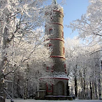 Lookout tower Jedlová (© Mirek256; Wikipedia; CC BY-SA 4.0)