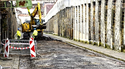 Bauarbeiten an der Langen Fahrt am Schloss Děčín