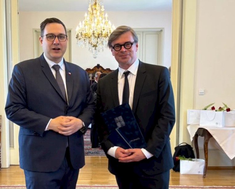 Chaz Rudich Mezitím v Česku... 21/25 | Euroregion Elbe/Labe