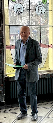 Professor Helmut K&ouml;ser