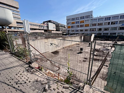 Das "Loch von &Uacute;st&iacute;" (2022)